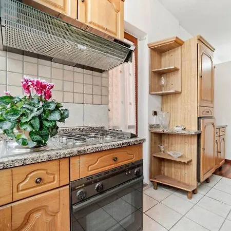 Lattari Apartment *