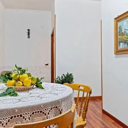 Lattari Apartment